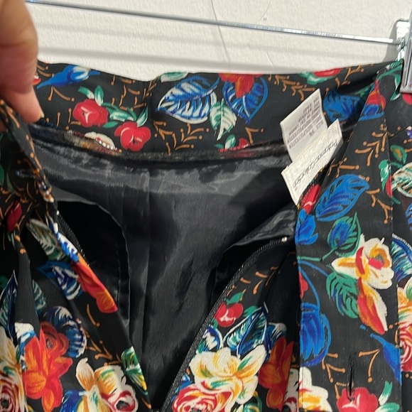 Potomac collection Floral Black Skirt size 14 - Picture 4 of 7